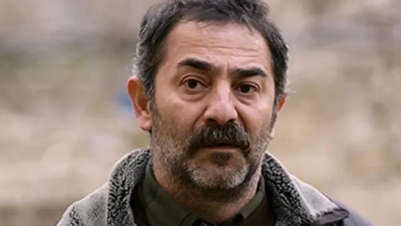 Ayberk Pekcan Kimdir? Neden Öldü? Kanser Miydi? Kaç Yaşında Vefat Etti?