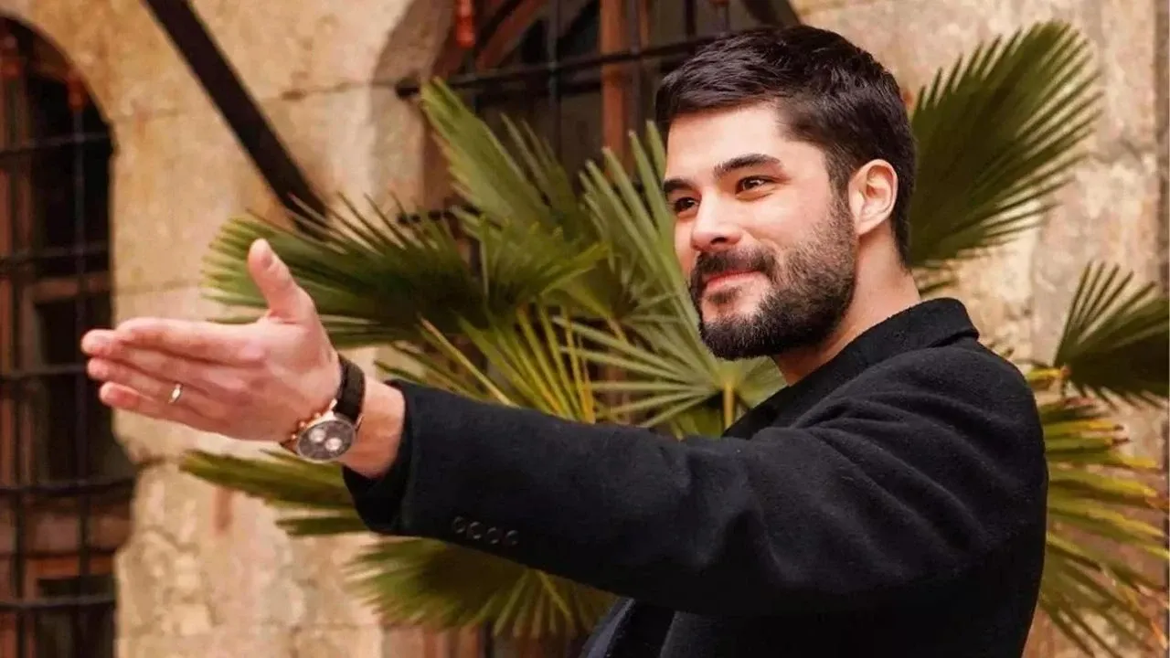 Siyah Kalp Esat Boyu Kaç cm? Genco Özak Kimdir, Kaç Yaşında, Nereli, Sevgilisi, Instagram Hesabı