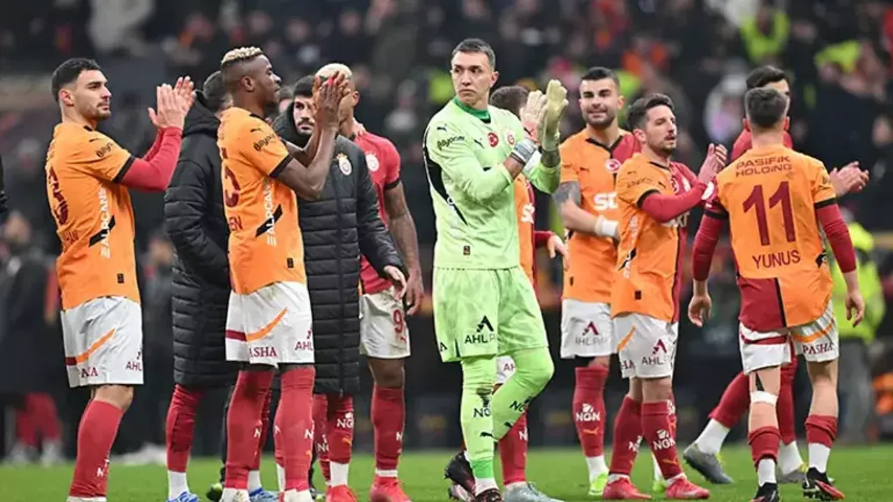 Galatasaray’da Kaleye dev aday! Marcin Bulka