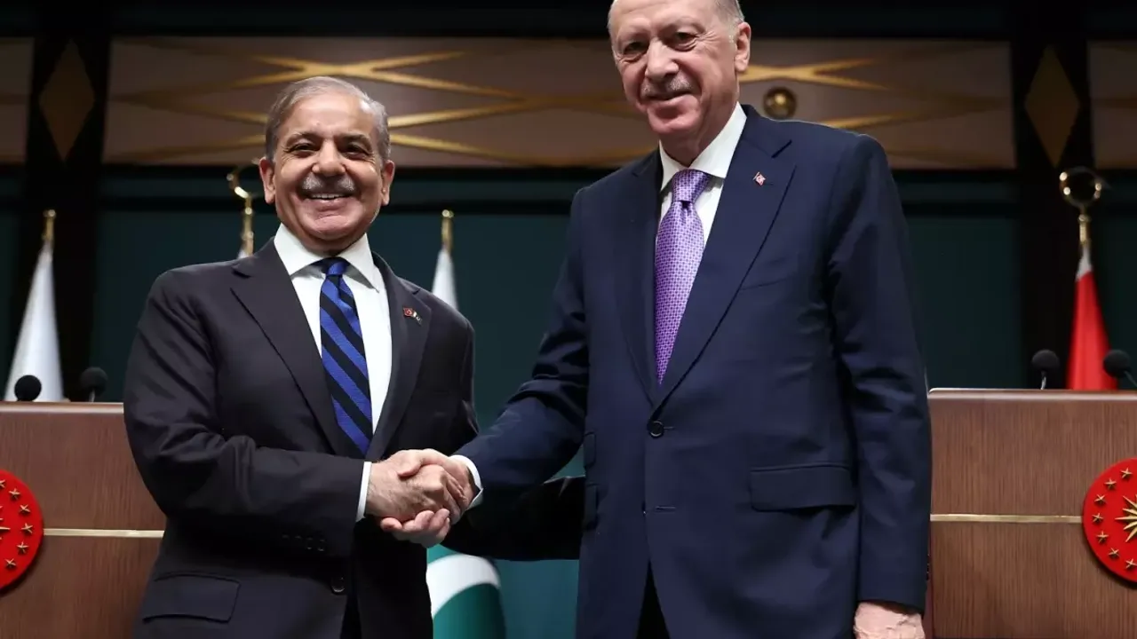 Hindistan saldırdı, Pakistan karşılık verdi! Türkiye’nin devreye girmesiyle ateşkes geldi