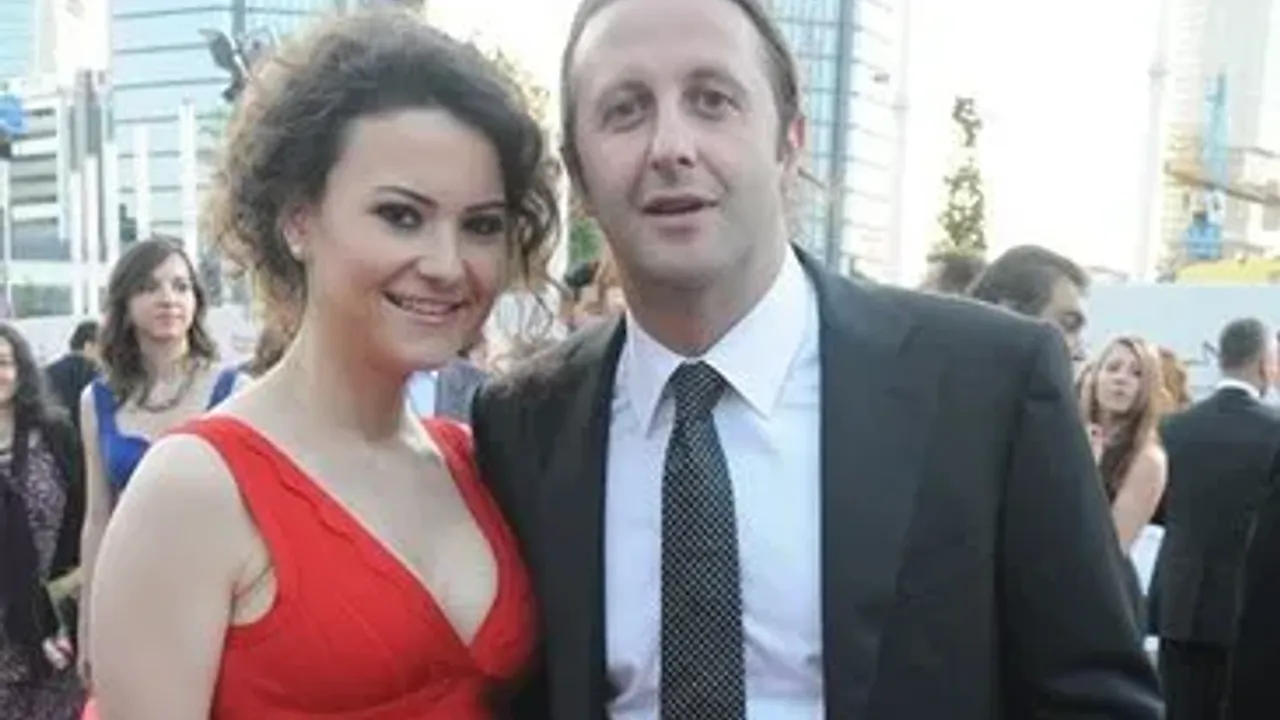 İlker Ayrık nereli kimdir (hayatı), kiminle evli, eşi bakın kimmiş?