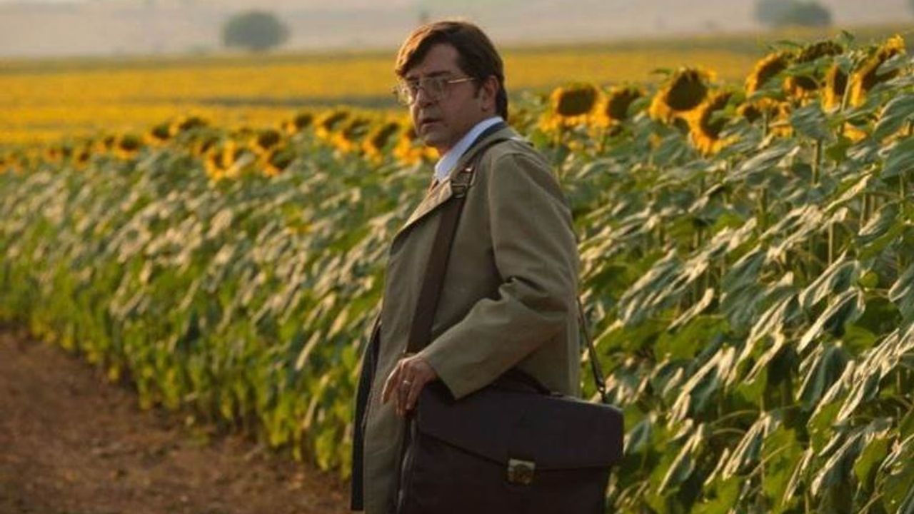 Sadık Ahmet Filmi Konusu ve Oyuncuları! Sadık Ahmet Kimdir, Nereli, Kaç Yaşında, Ne Zaman Öldü?