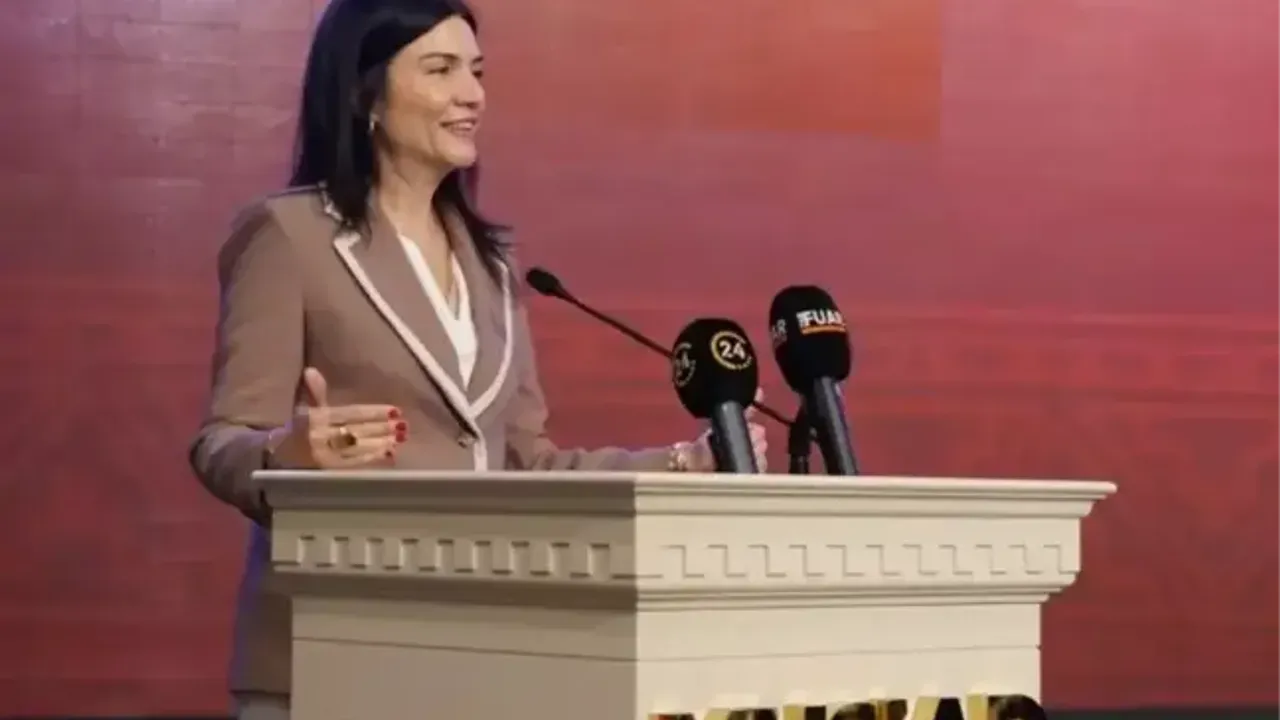 Elif Çomoğlu Ülgen Biyografisi, Kimdir? Kimin Gelini? Aslen Nereli, Kaç Yaşında, Eğitim Durumu, Evli Mi, Görevleri