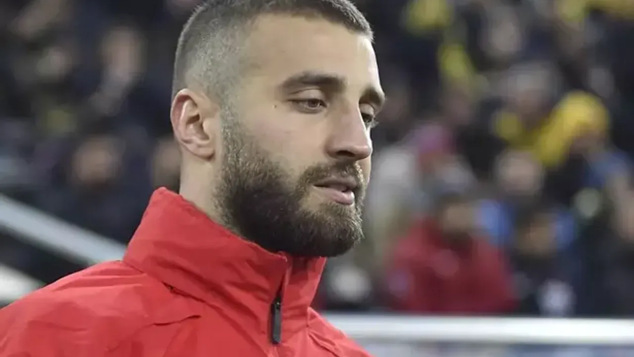 Alpaslan Öztürk kimdir, kaç yaşında, nereli, boyu, mevki, piyasa değeri, hangi takımda oynuyor?