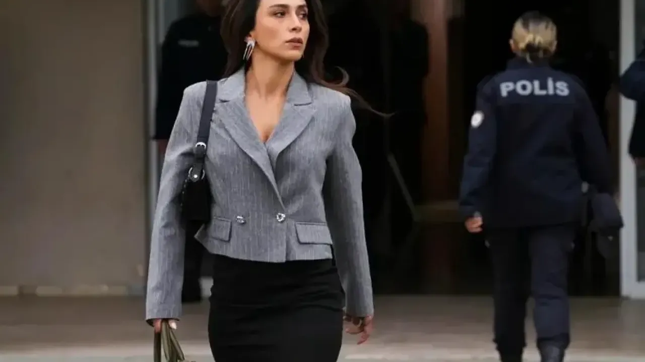Ebru Aytemur Kimdir? Kaç Yaşında, Nereli, Evli Mi? İşte Hayatı, Dizileri ve Özel Yaşamı
