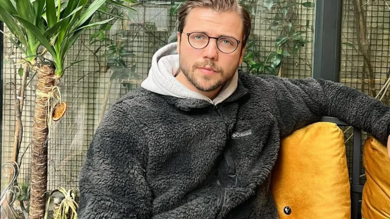 Tolga Sarıtaş estetik yaptırdı mı, hangi estetiği var? Diş estetiği itirafı ve yüz değişimi