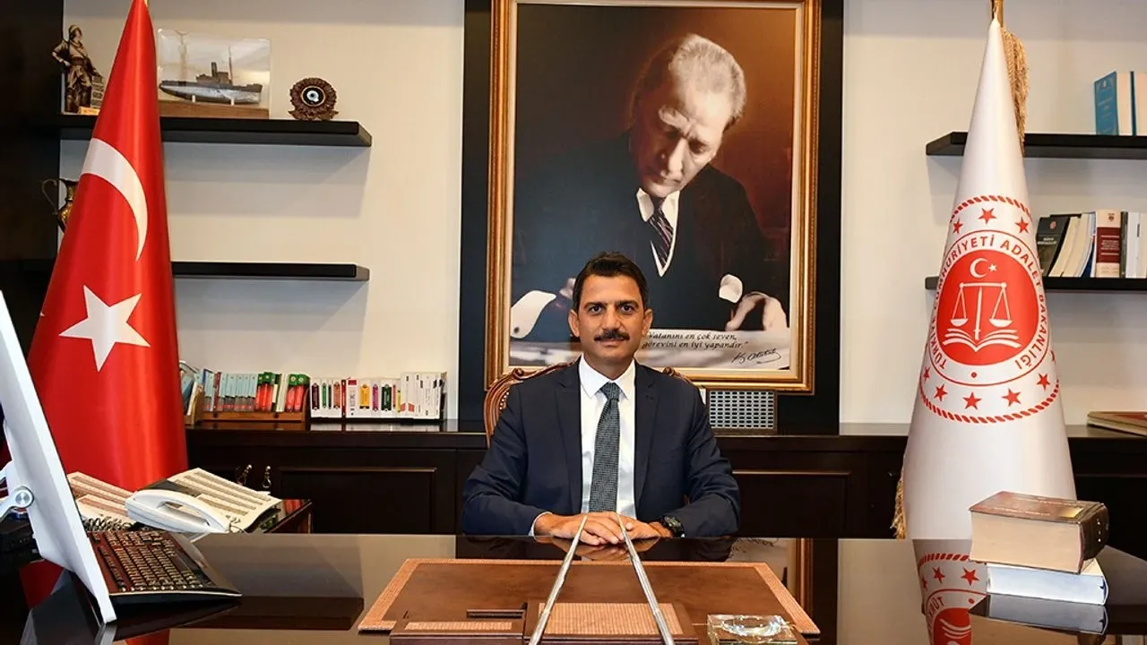 Turan Kuloğlu kimdir? Nereli ve kaç yaşında? Evli mi, kaç çocuğu var? HSK üyeliği ne zaman atandı?