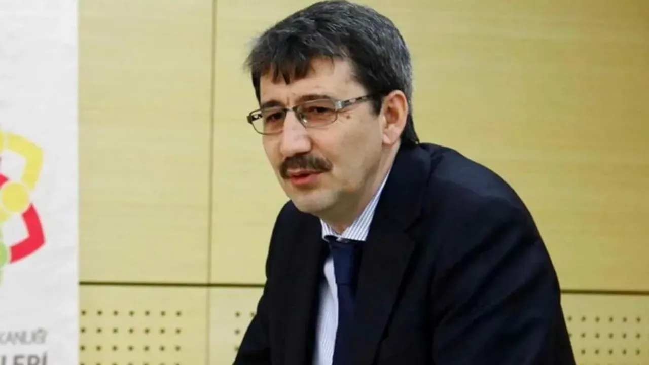 Atilla Arkan Kimdir, Aslen Nereli, Kaç Yaşında, Evli mi, Eşi Kim, Akademik Kariyeri ve Görevleri