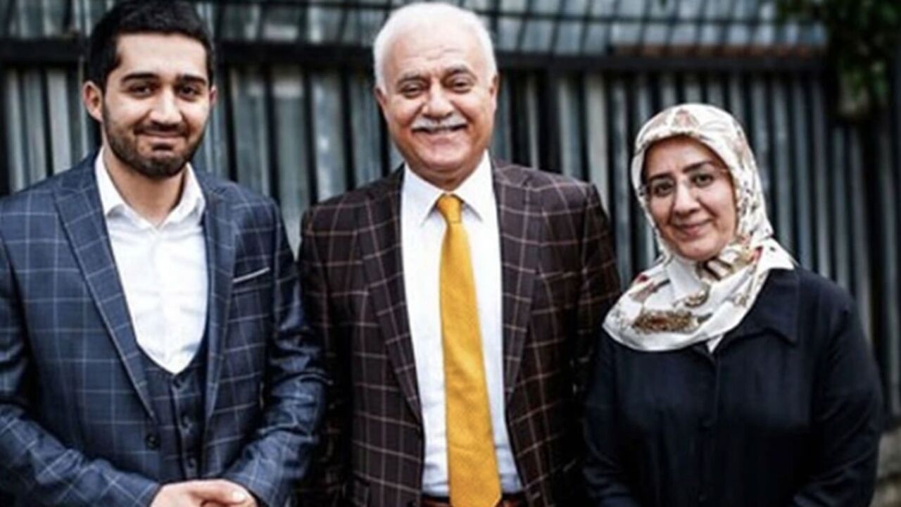 Nihat Hatipoğlu Kiminle Evli, Eşi Kim, Kaç Çocuğu Var? Emel Hatipoğlu Kimdir ve Nereli, Kaç Yaşında?