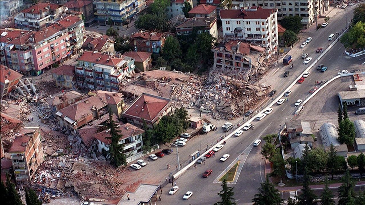 17 Ağustos 1999 Depreminde Kaç Kişi Öldü, Hangi İller Etkilendi, Kaç Bina Yıkıldı?