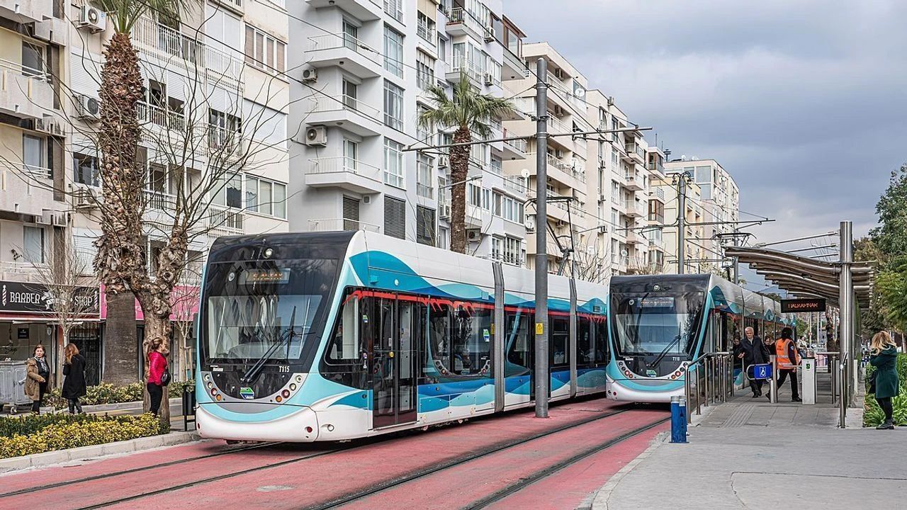 30 Ağustos’ta İZBAN ücretsiz mi, Marmaray bedava mı, hangi toplu taşıma araçları ücretsiz olacak?