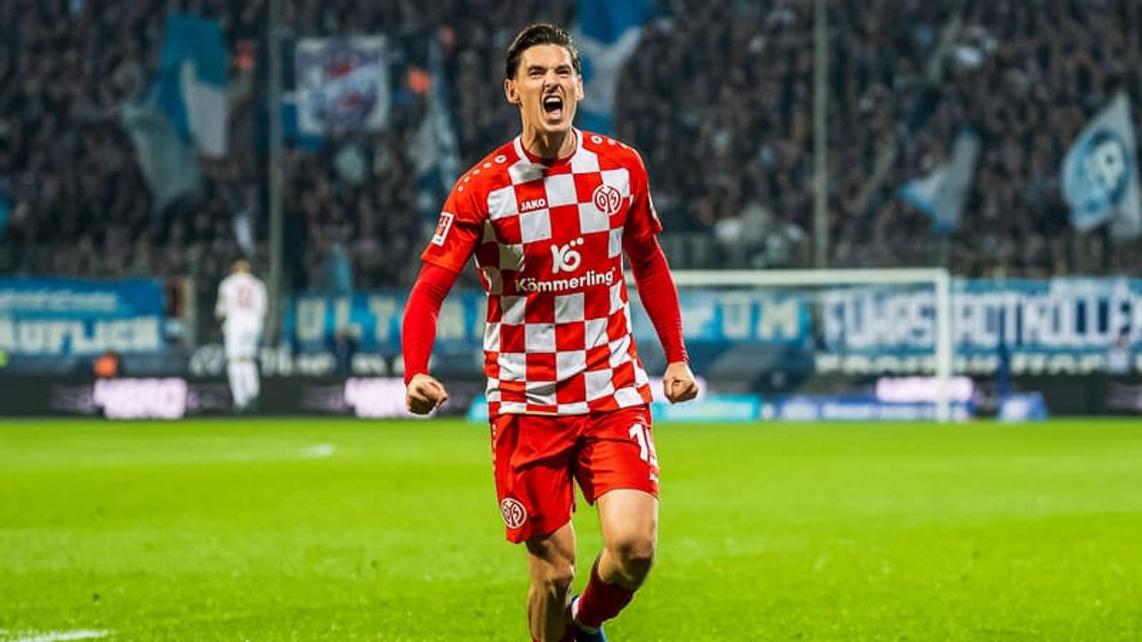 Anthony Caci Kimdir, Beşiktaş'a Transfer Mi Oldu, Kaç Yaşında, Mevkisi Ne, İstatistikleri Ne, Hangi Takımlarda Oynadı?