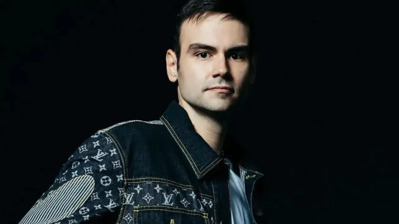 Faruk Sabancı ne iş yapıyor, DJ mi prodüktör mü, Sabancı ailesi ile akrabalığı ne, babası kim?