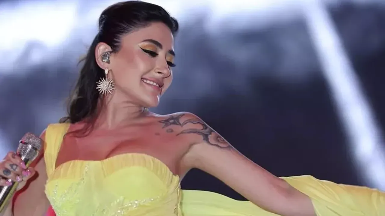 Melek Mosso Türk mü, boyu kaç cm, kilosu kaç, burcu ne, gerçek adı ne?