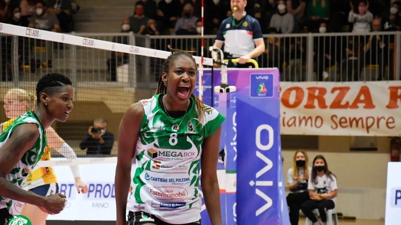 Sinead Jack-Kısal kimdir, nereli, kaç yaşında, evli mi, eşi kim,hangi takımlarda oynadı, milli voleybolcu mu, Eczacıbaşı Dynavit’te mi?