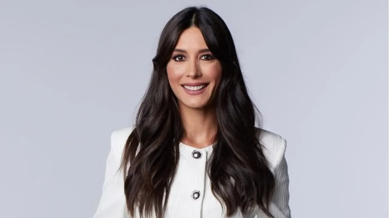 Gözde Atasoy kimdir, kaç yaşında, evli mi, ne iş yapıyor, hangi takımı tutuyor? Bloomberg HT spikeri Gözde Atasoy’un hayatı ve kariyeri