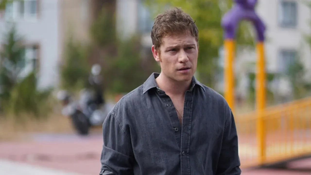 Mustafa Açılan kimdir, sevgilisi kim, kaç yaşında, boyu kaç, nereli, evli mi, ne mezunu, hangi dizilerde oynadı, mesleği ne? İşte hayatı ve biyografisi