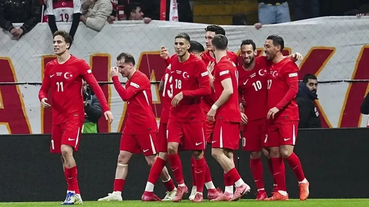 Bulgaristan Türkiye maçını kim anlatıyor, spiker kim, Murat Kosova mı Alp Özgen mi görevde olacak?