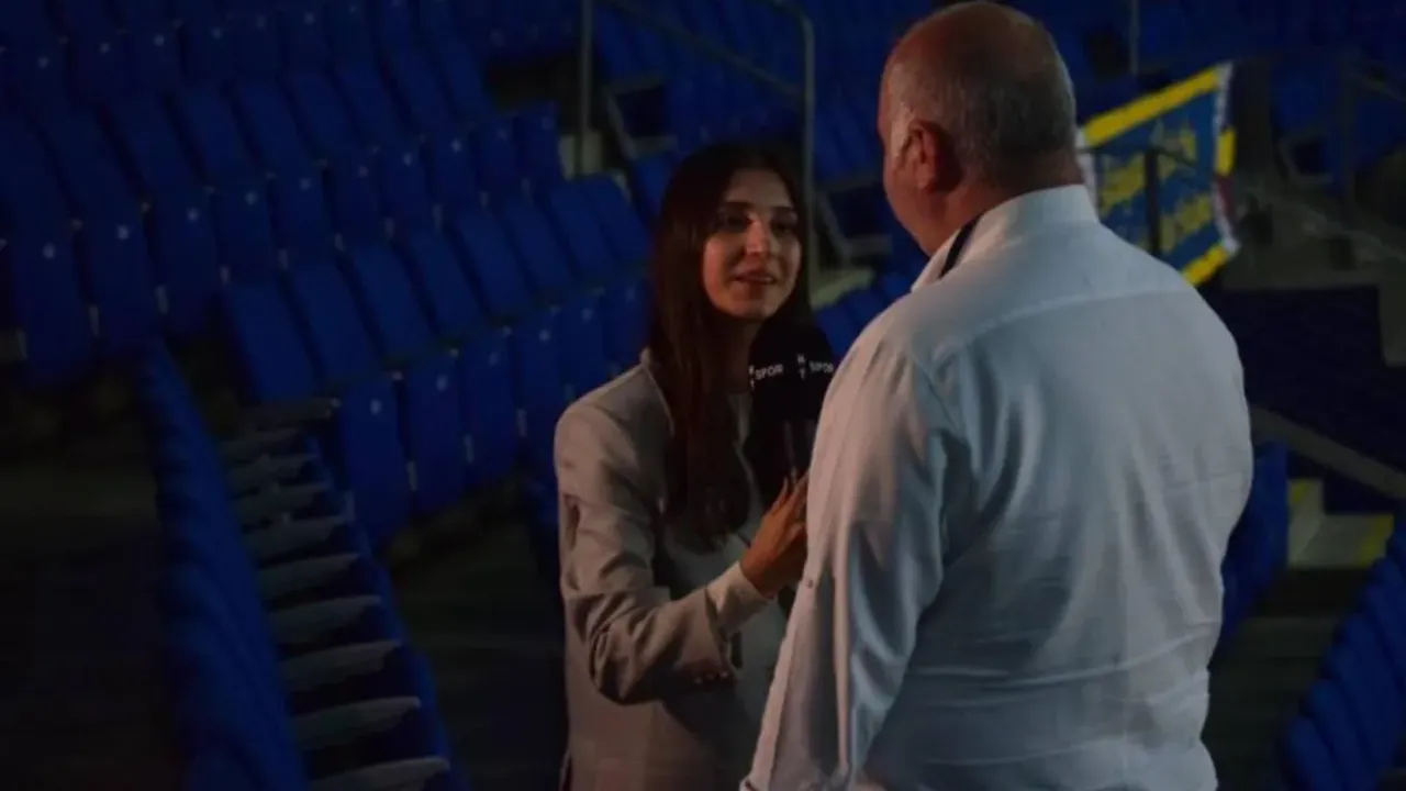 Esra Köse kimdir, kaç yaşında, nereli, hangi takımlı, ne iş yapıyor? Spor muhabiri Esra Köse hakkında merak edilenler...