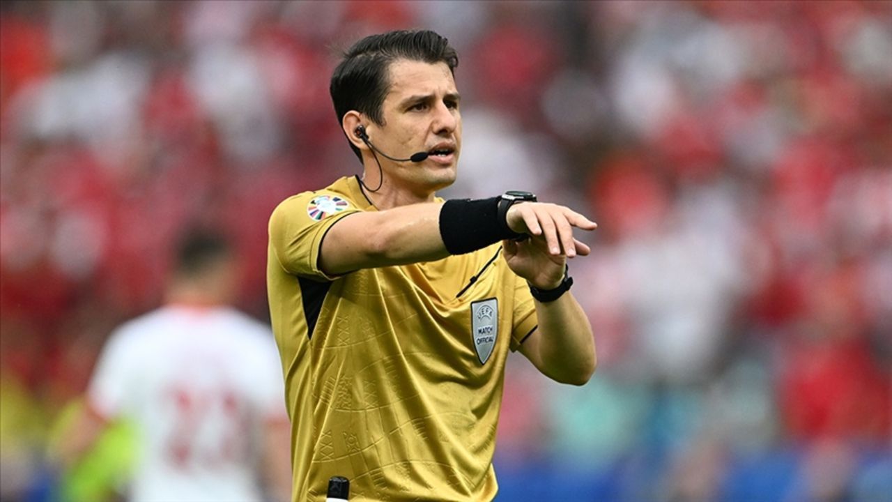 Halil Umut Meler hakemliği bıraktı mı, görevine devam ediyor mu? UEFA Elit Hakem kategorisinde mi, FIFA kokartı var mı?