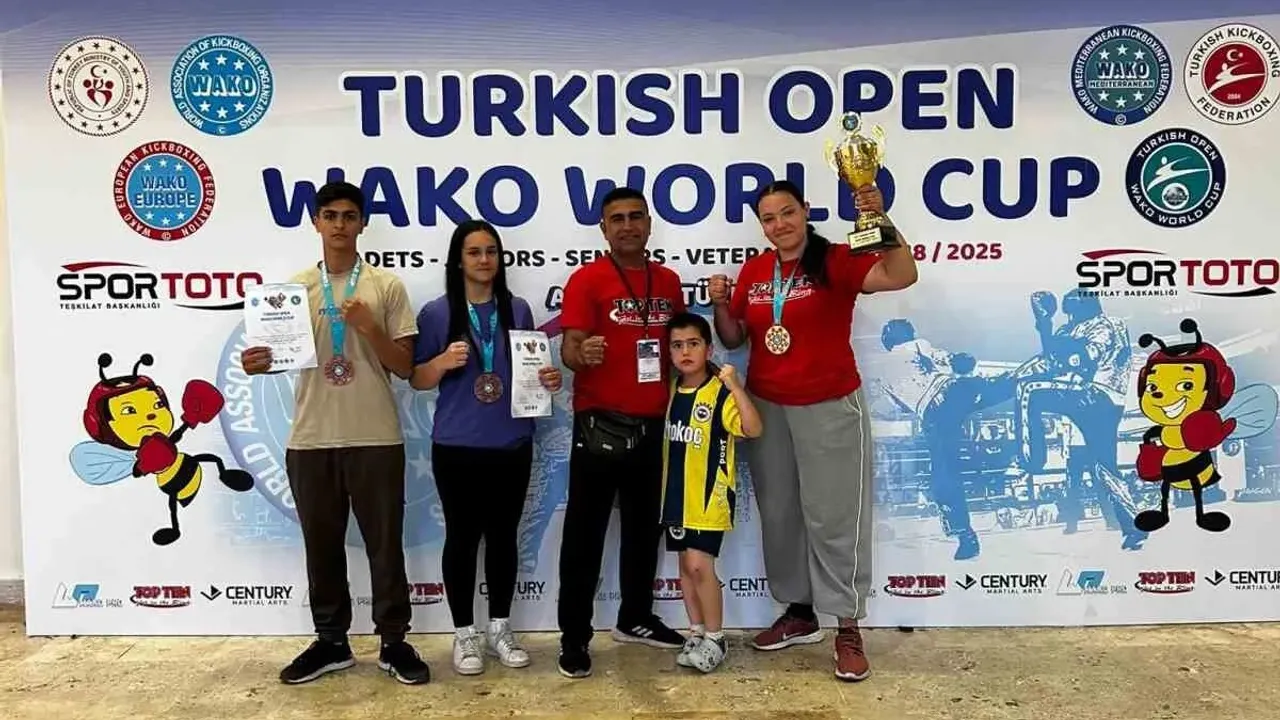 Dünya sahnesinde Sökeli sporculardan büyük başarı