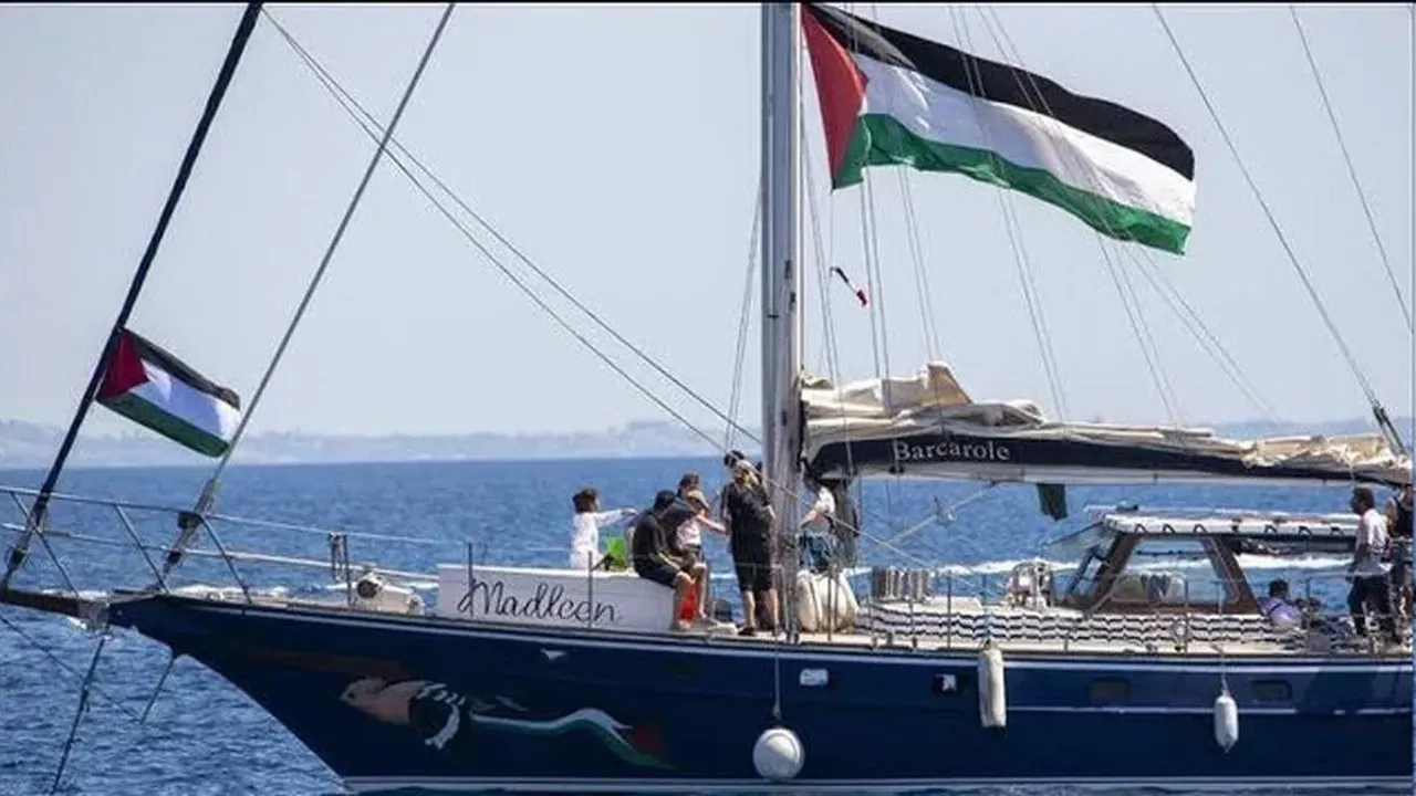 Madleen gemisinden haber: Türk vatandaşları kurtarıldı