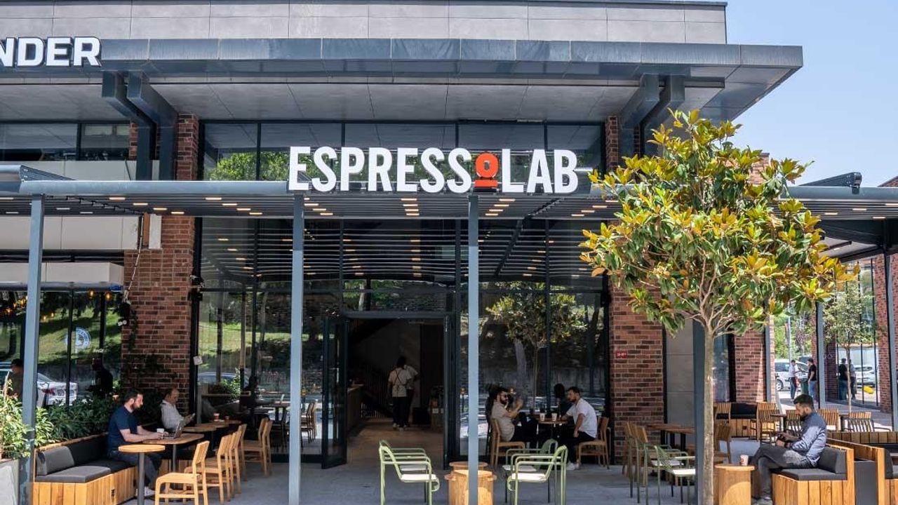 Güncel Espressolab menü fiyatları ne kadar? Uygulama ile ücretsiz kahve almak mümkün mü?