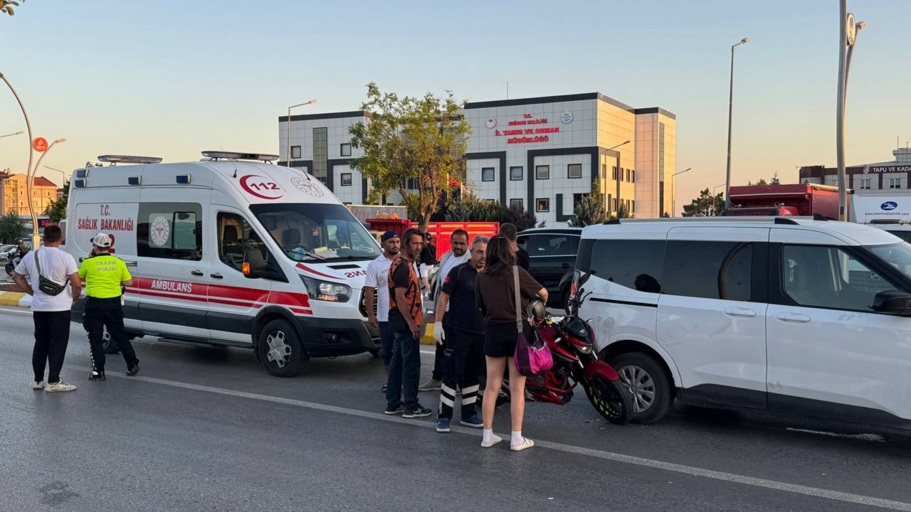 Edirne’de motosiklet kazası: Sürücü hastaneye kaldırıldı!