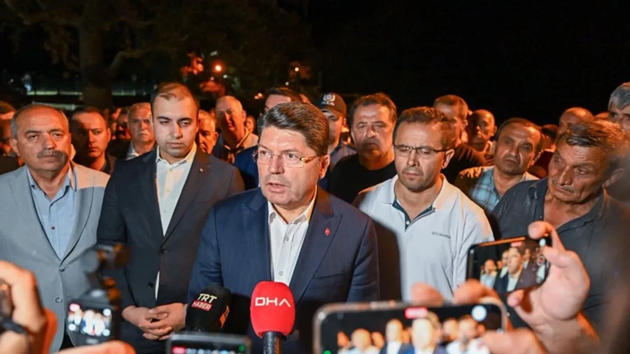 Bakan Tunç'tan orman yangını kundakçısı ile ilgili açıklama! ''Telefonu incelemede''