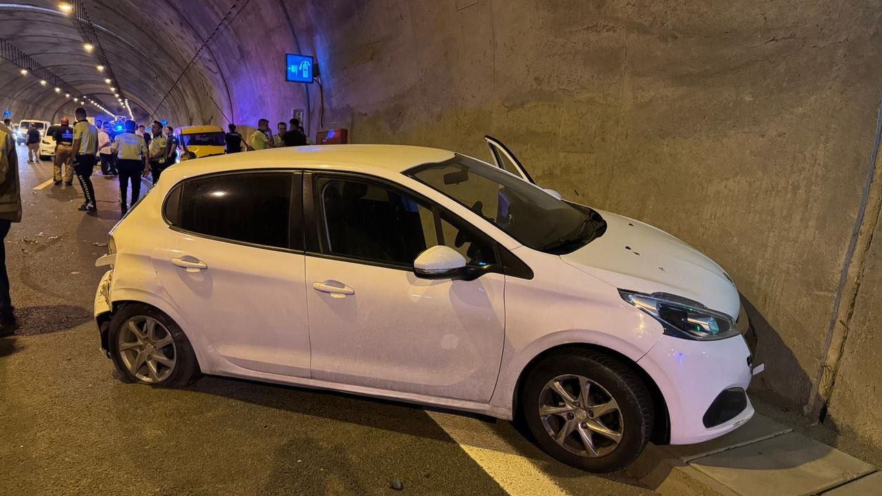 Tünelde 9 araçlı zincirleme kaza: Yaralılar var!