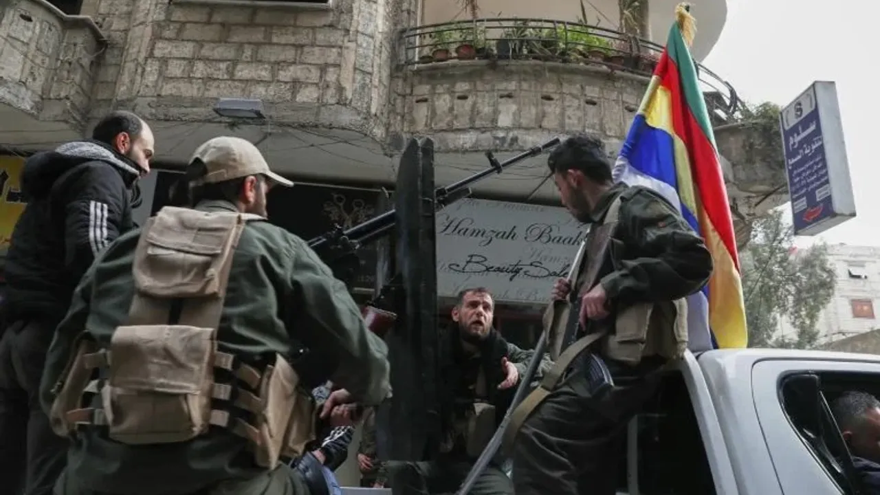 Suriyede yeni güç: Ulusal ordu kuruldu