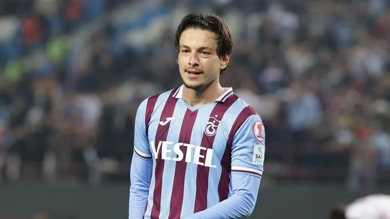 Enis Destan İngiltere yolcusu