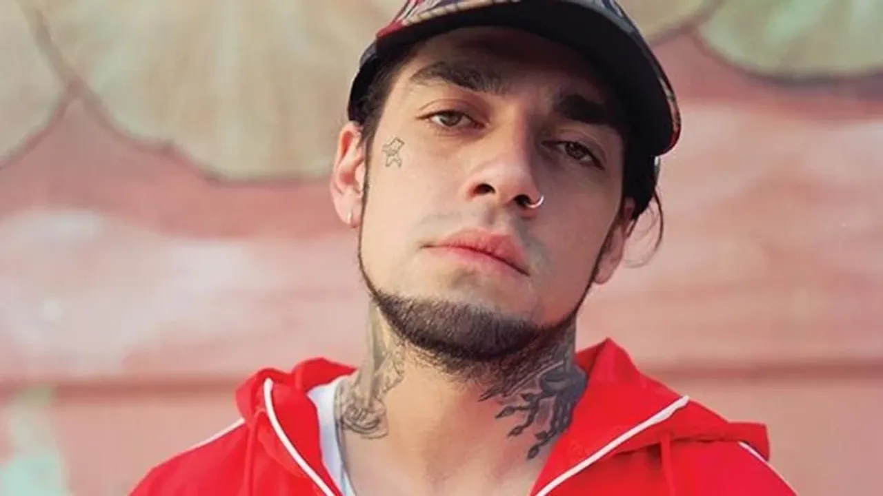 Ezhel sosyal medyadan çekildi!