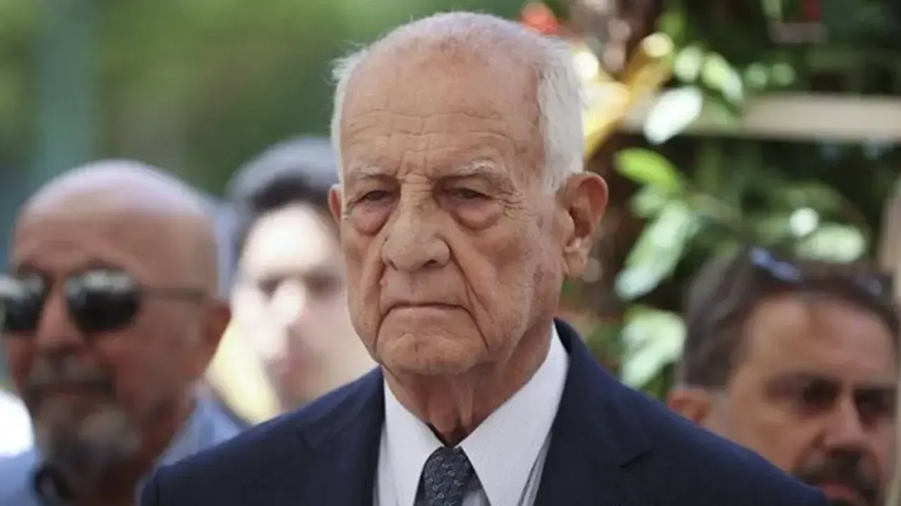 İnan Kıraç yoğun bakıma alındı...