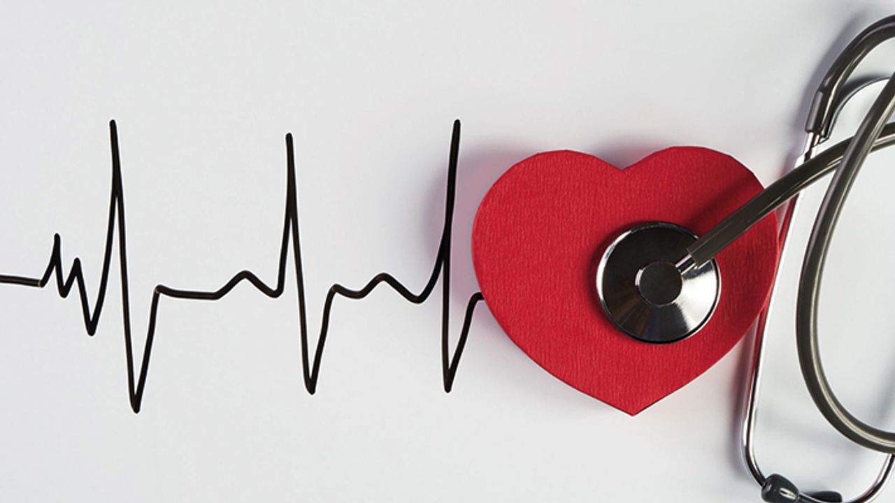 Kalp ritim bozukluğu nedir, neden olur? Kalp ritim bozukluğuna ne iyi gelir?