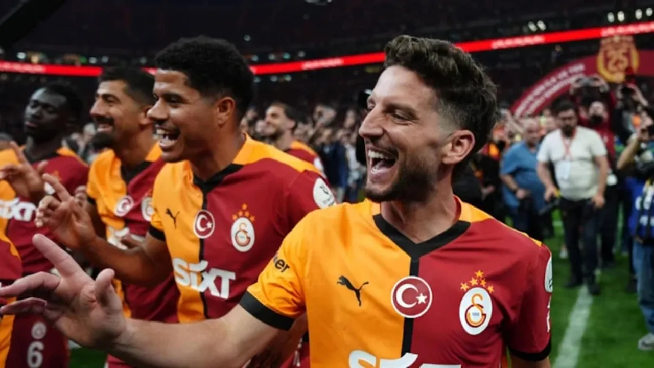 Dries Mertens futbolu bıraktı: İşte unutulmaz kariyeri