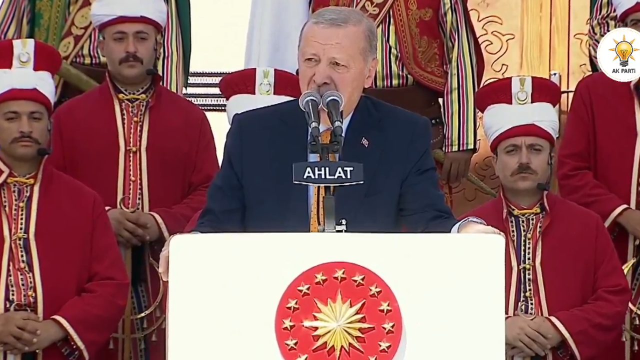 Cumhurbaşkanı Erdoğan'dan kritik açıklamalar