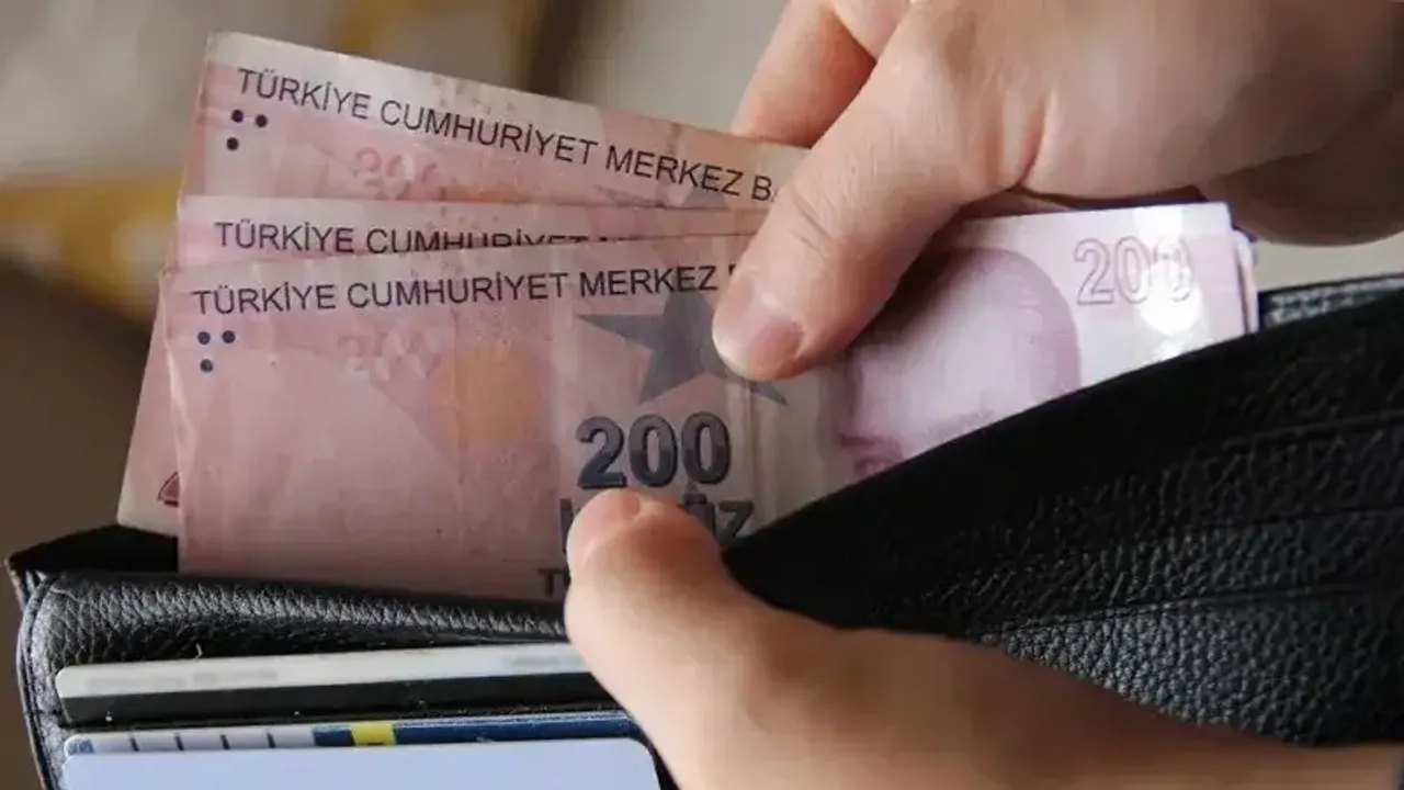 2026 asgari ücret ne kadar olacak? İlk tahmin geldi! Yeni maaş için %20-%30 arası zam konuşuluyor!