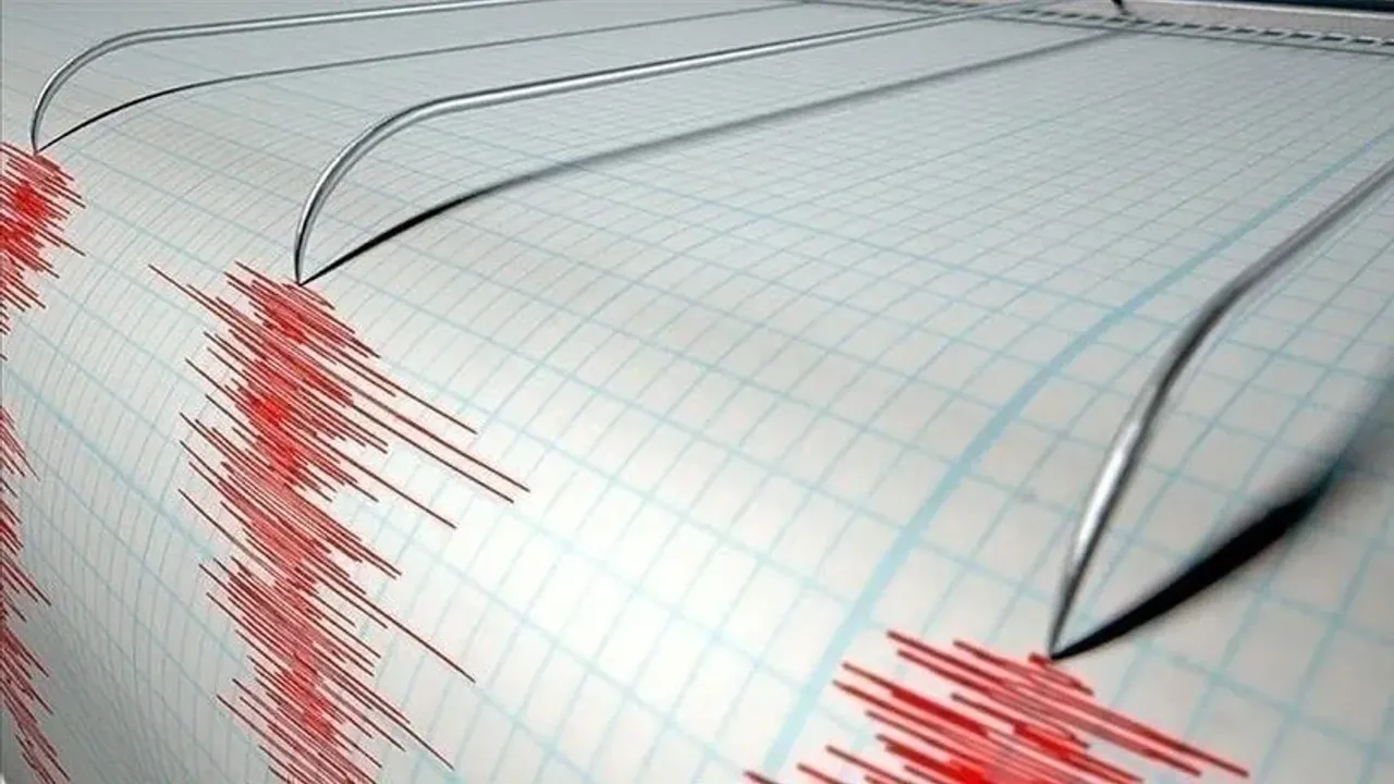 Az önce deprem mi oldu? Balıkesir 6.1'le yıkıldı, Sındırgı 4.8'le yine sallandı! İstanbul, İzmir, Bursa, Çanakkale'de hi