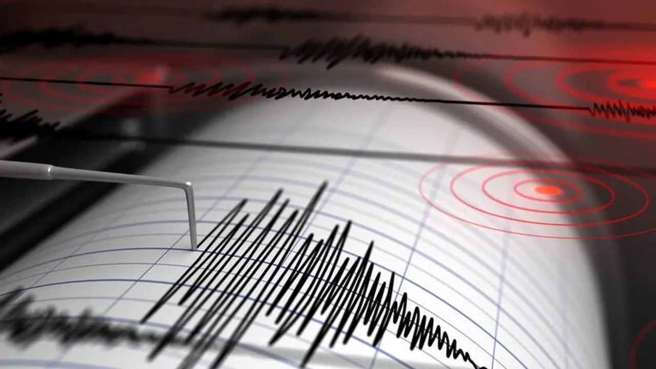 Balıkesir'in Sındırgı ilçesinde 6,1 büyüklüğündeki deprem sonrası barınma alanları belirlendi