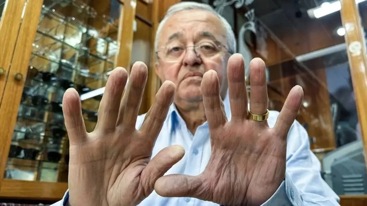 Ehliyetini yenilerken fark etti: 60 yıllık mesleği parmak izlerini sildi!