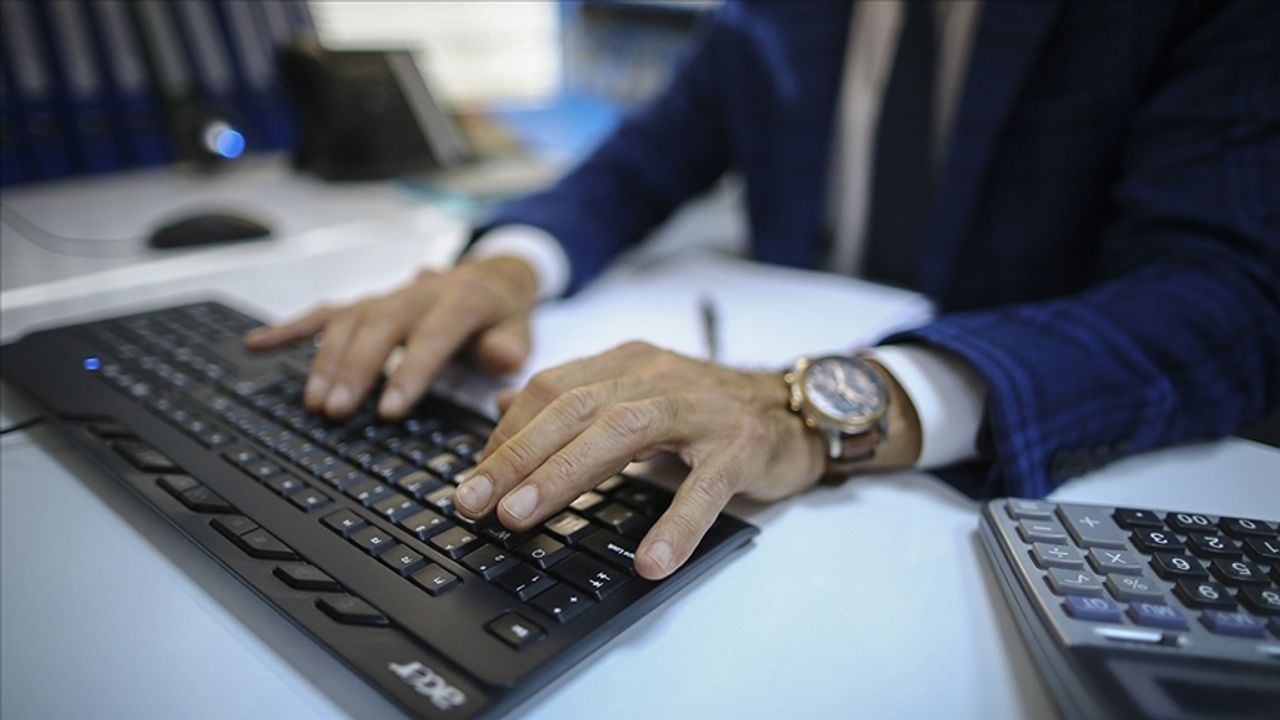 Ticaret Bakanlığı ve TÜİK personel alıyor! Başvurular ne zaman?