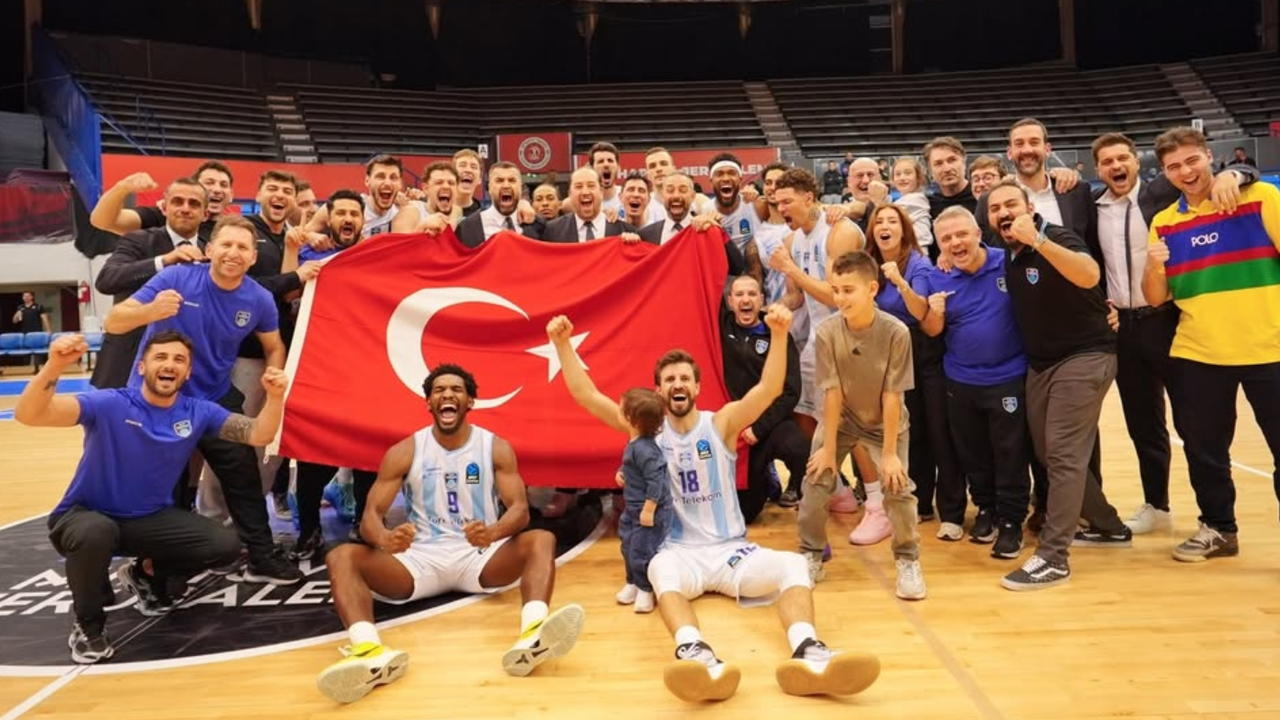 Türk Telekom yurda moralli döndü! - TÜRKINFORM Son dakika Haberler