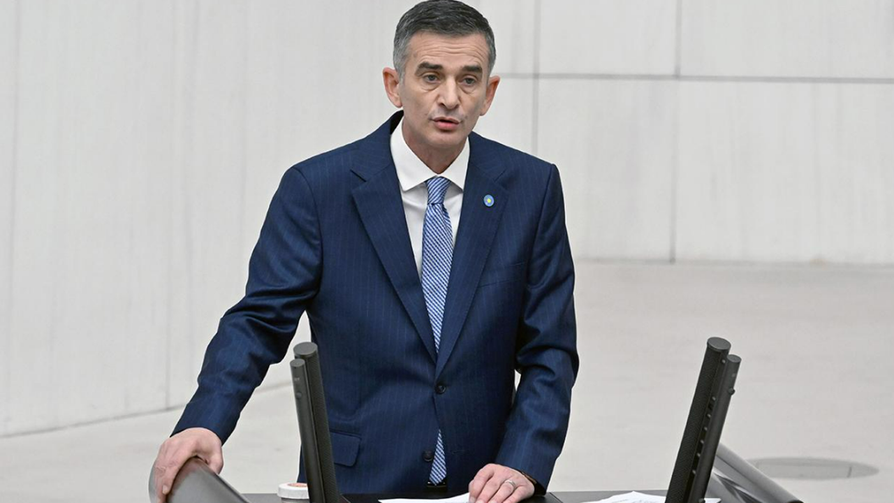 CHP’de şok karar: Dikbayır, istifasını duyurdu! Kılıçdaroğlu’na verdi veriştirdi