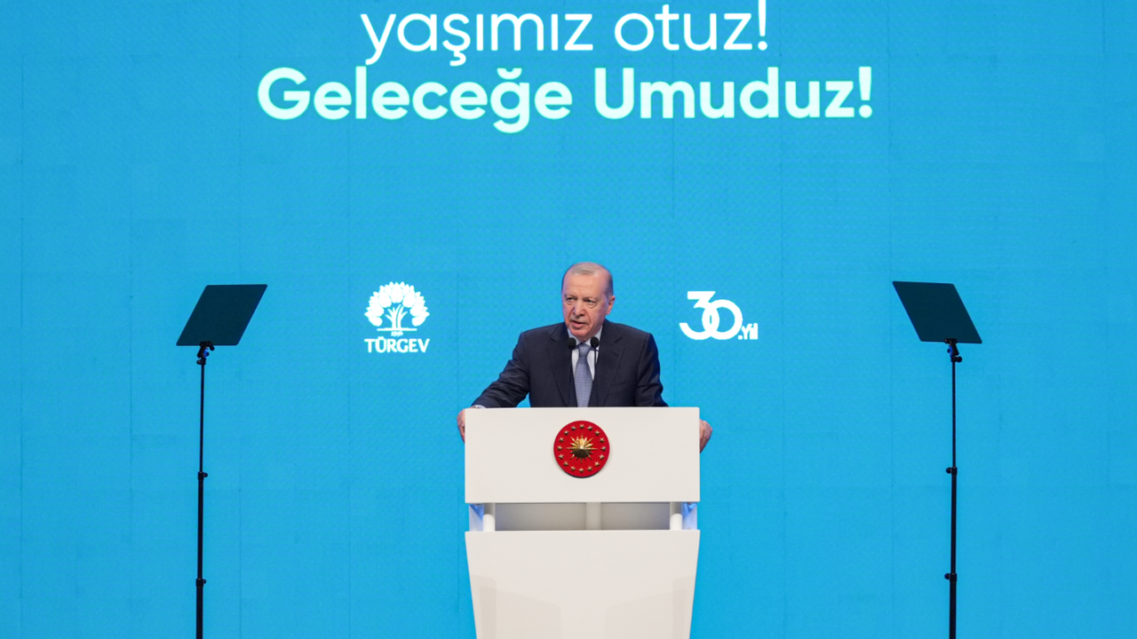 Polonya Cumhurbaşkanı Nawrocki Ankara’da! Erdoğan’dan devlet töreniyle karşıladı