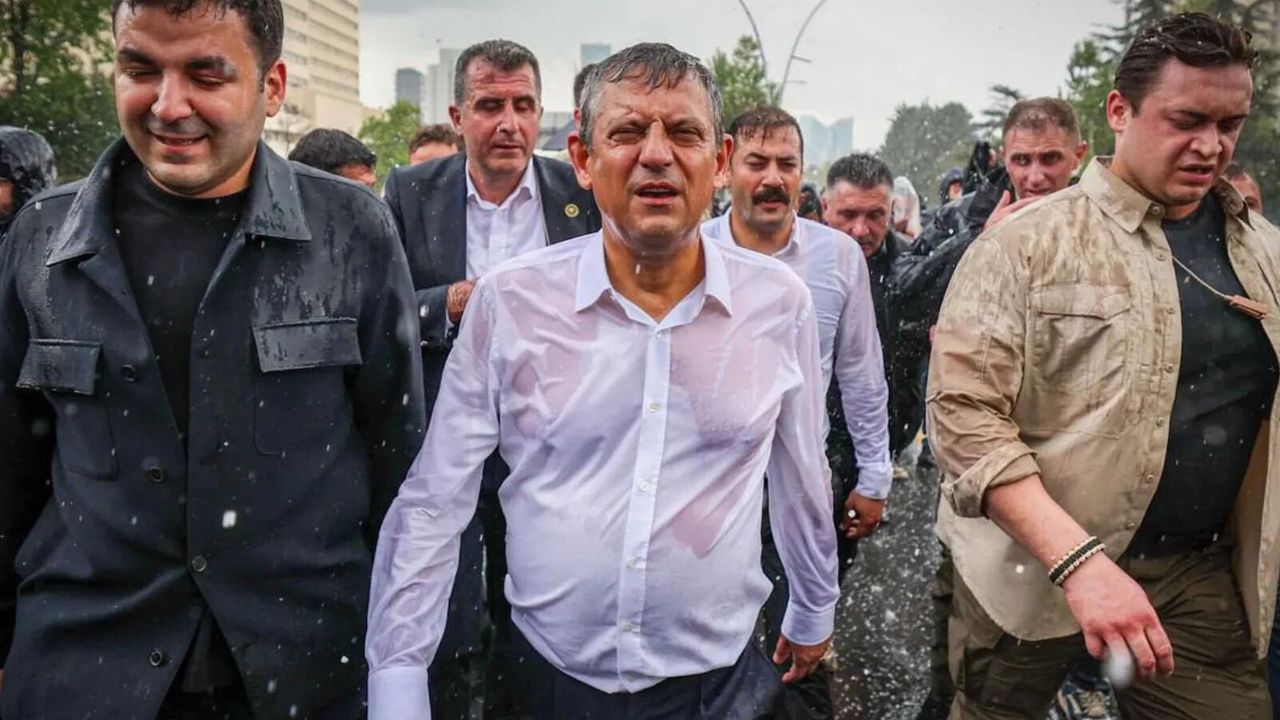 Özgür Özel'in partisinin adı ve logosu sızdı