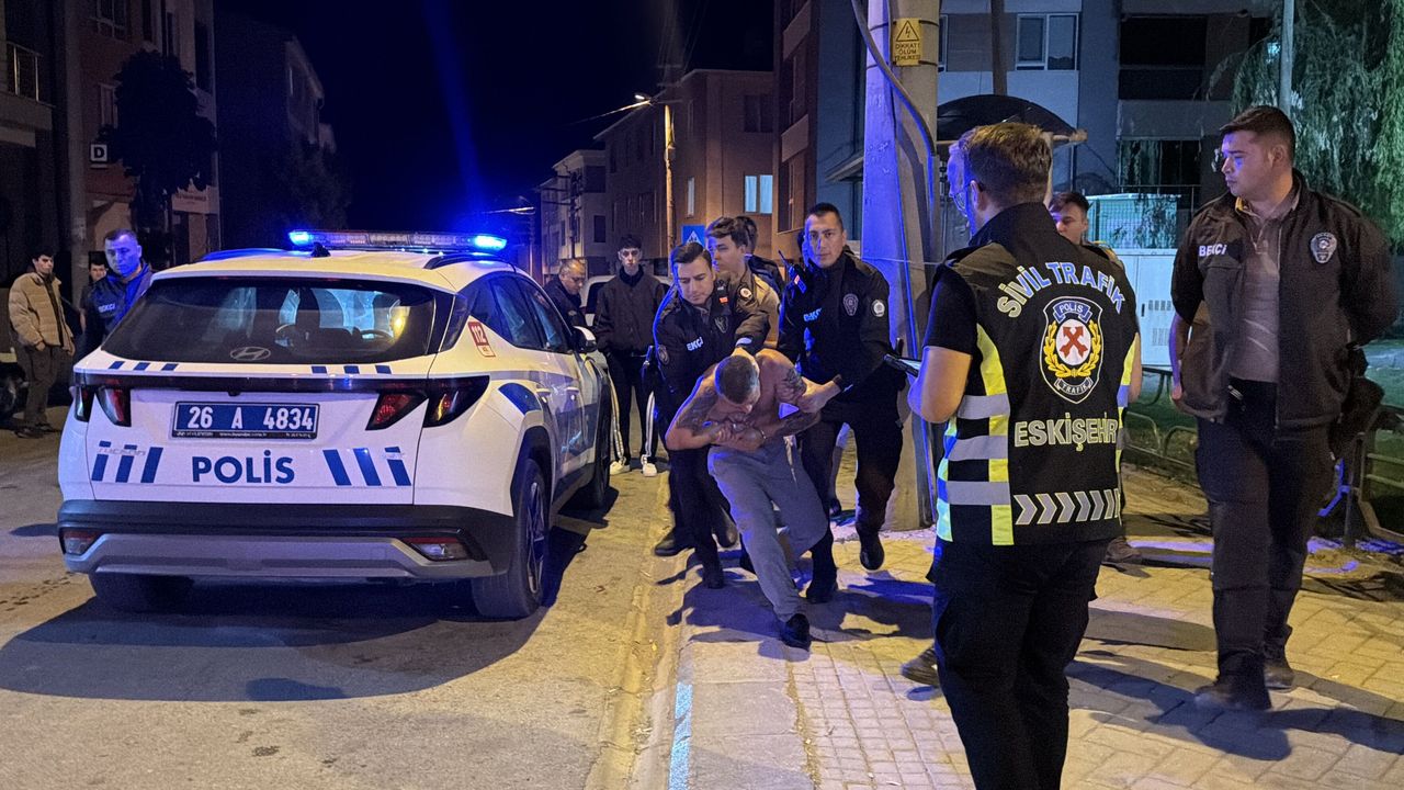 Polisten kaçtı, biber gazıyla etkisiz hale getirildi! Eskişehir'de hareketli anlar