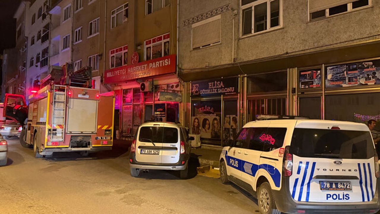 Cani koca dehşeti: Eşini boğazını keserek öldürdü, bileklerini kesip intihara kalkıştı