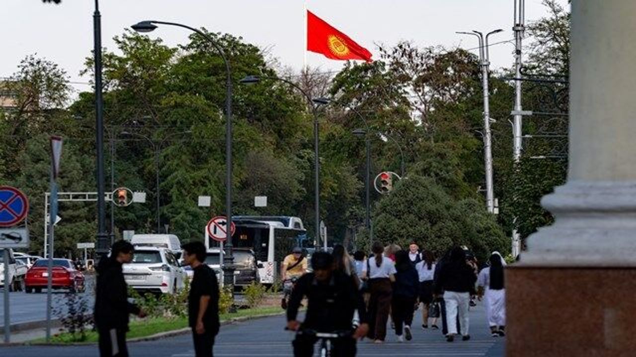 Bişkek’te cadde ve sokaklara yeni düzenleme: Milli isimler öne çıktı!