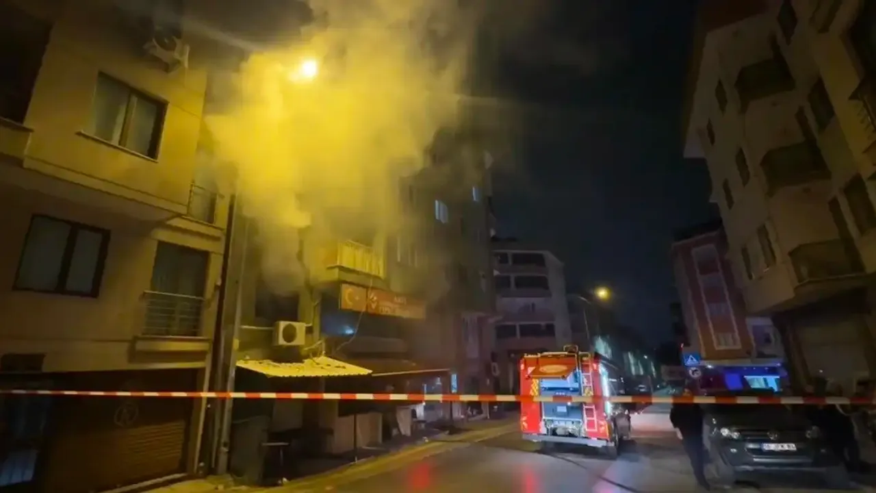 Bursa’da kıraathane yangını! İş yeri hasar gördü